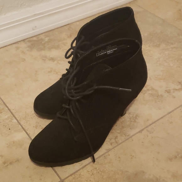 Booties - Picture 2 of 7